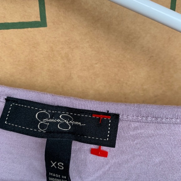 Beautiful lavender blouse - Picture 2 of 3